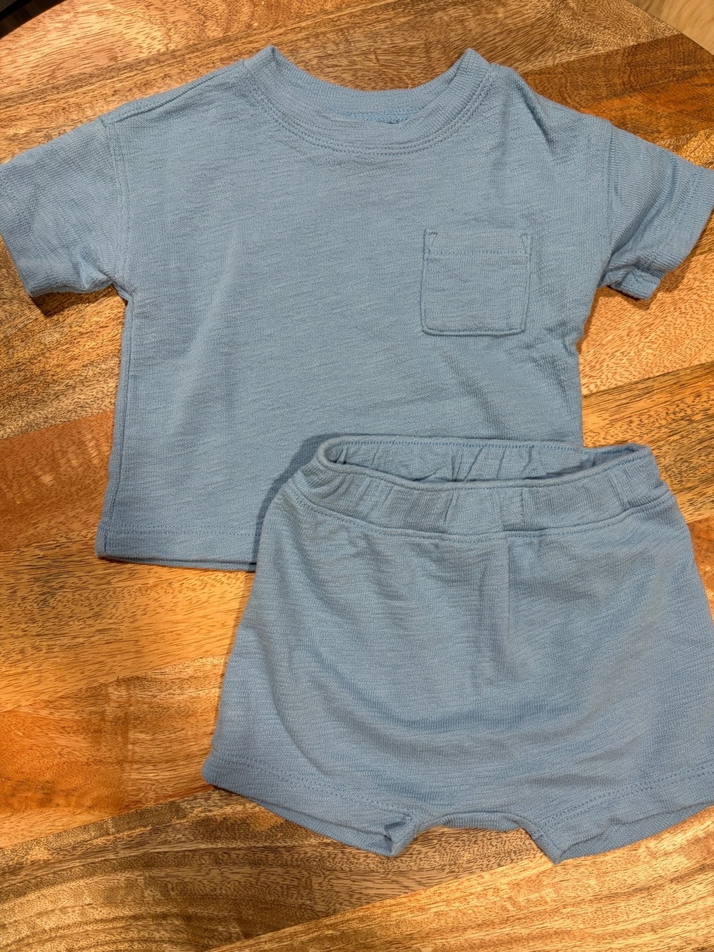 Old Navy Light Blue Knit Kids Matching Tee & Shorts Set